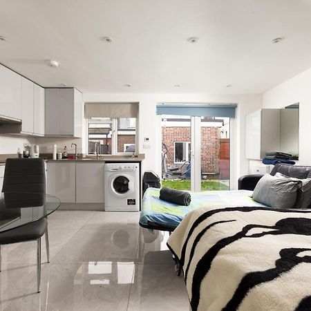 Beautiful Garden Studio Nw4 Hendon Luaran gambar